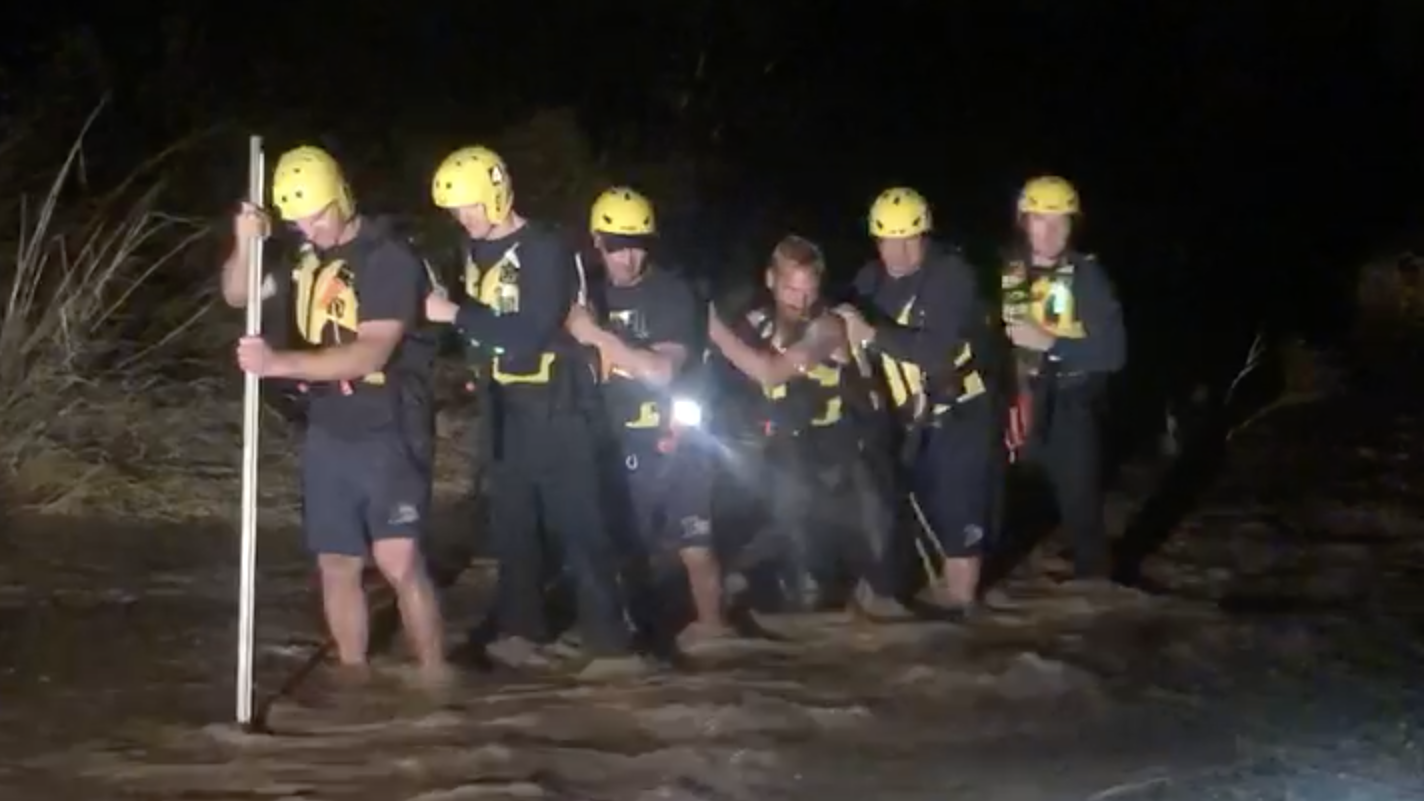 Watch Tucson firefighters rescue man stranded in Pantano Wash